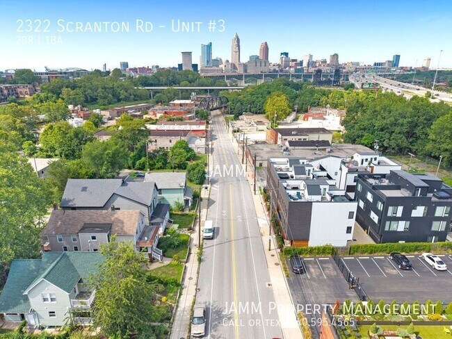 Building Photo - 2322 Scranton Rd