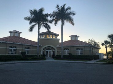 Building Photo - 2271 Grove Dr