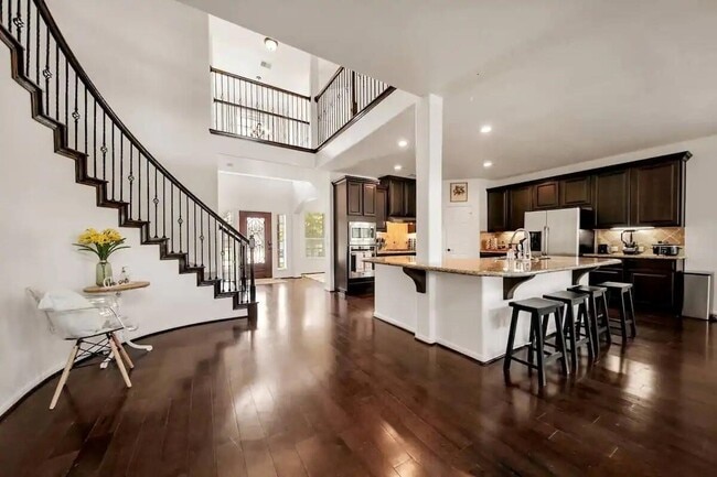 Building Photo - 8133 Tranquil Lake Way