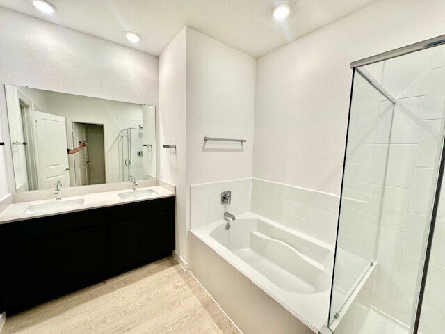 Building Photo - 3214 Moreland Park Dr