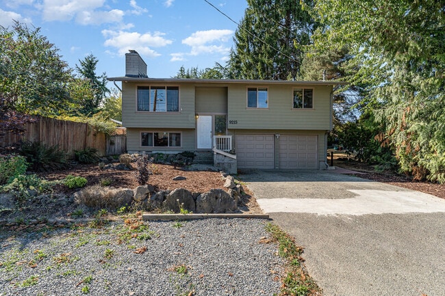 Building Photo - 9215 Evanston Ave N