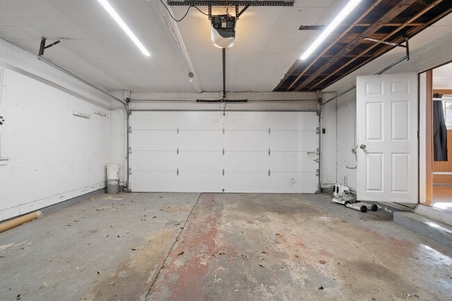 Building Photo - 3 Bed 1 Bath Home for Rent in Norfolk