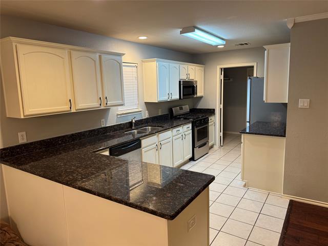 Building Photo - 1401 Hill Lockwoods Dr