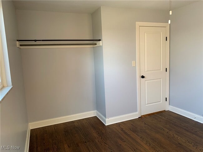 Building Photo - 5014 E 71st St