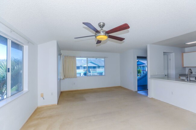 Building Photo - Hillsdale4 Mililani Mauka Town House- Upst...