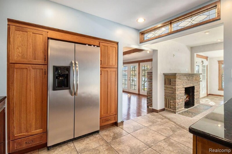 Building Photo - 2739 Lakeridge Ave