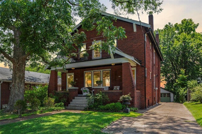 The front of your new home. Your unit is on the right hand side. - 7228 Zephyr Pl