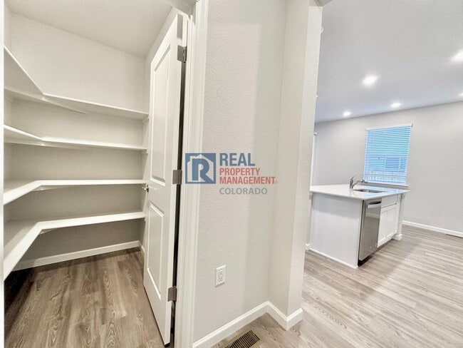 Building Photo - 1336 Brookfield Pl