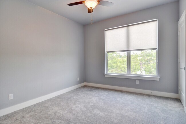 Building Photo - 2512 Forest Park Blvd