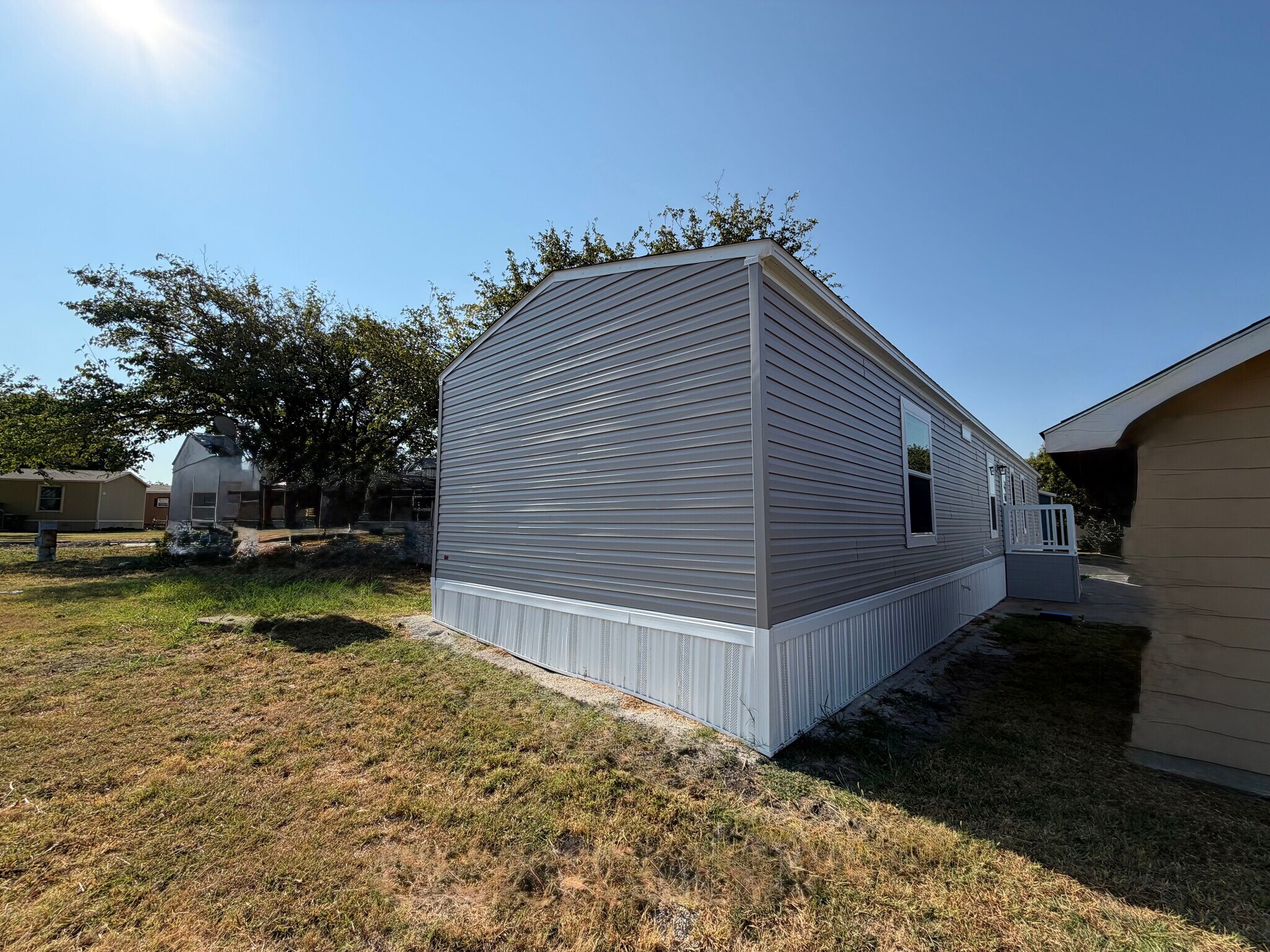 Building Photo - 709 N Collins Fwy