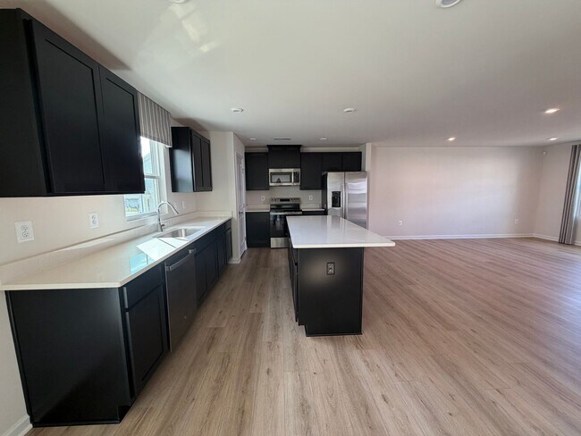 Building Photo - 59 Glacier Ave