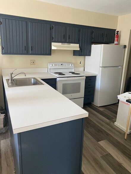 Building Photo - 500 Campbell Cir