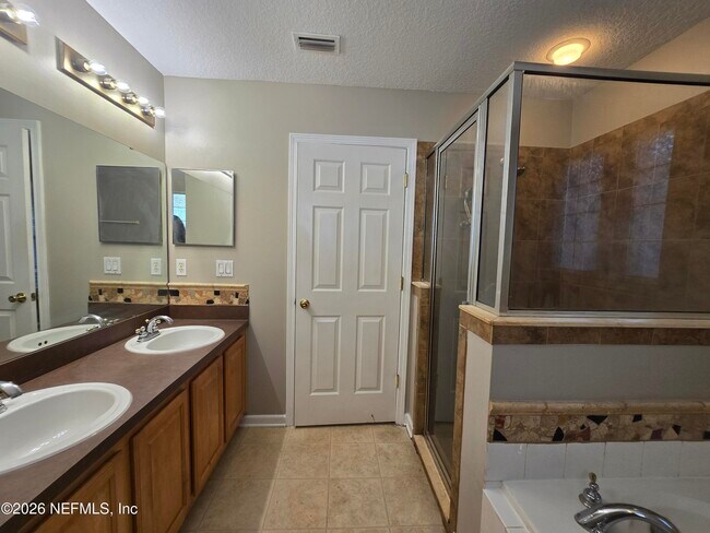 Building Photo - 4119 Pebble Brooke Circle South