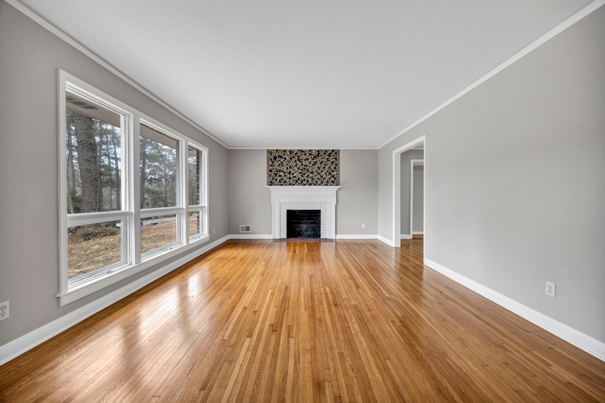 Building Photo - 842 Delverton Rd