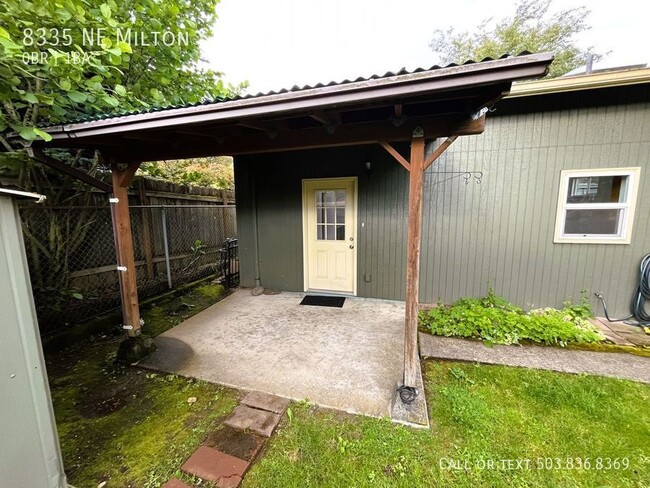 Building Photo - Spacious Studio Home Available Near Rocky ...