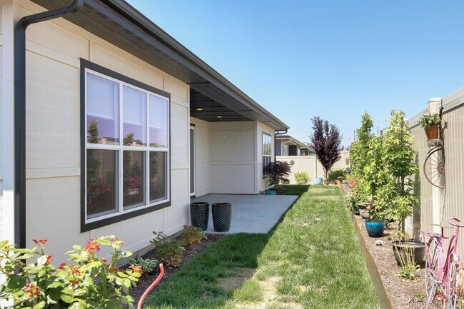 Building Photo - New home for Rent! Great Location.