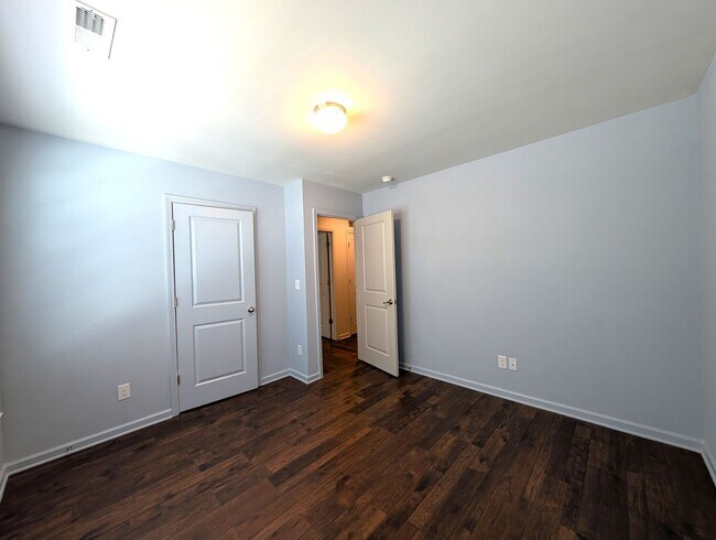 Building Photo - Charming home located in the Apple Creek Community in Dallas NC!