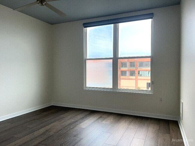 Building Photo - 5800 3rd St