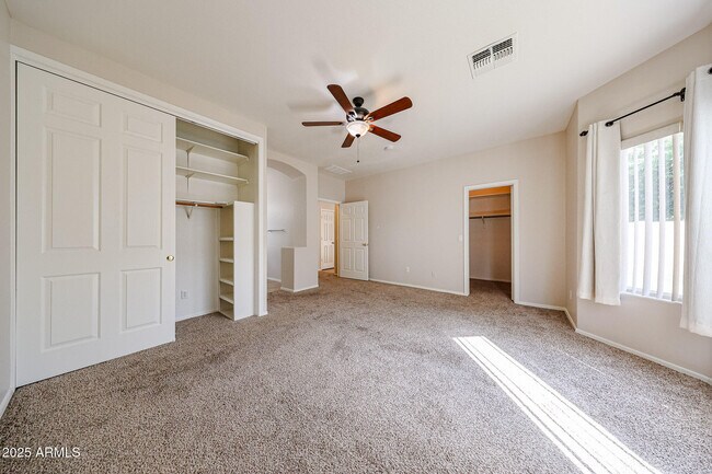Building Photo - 8442 W Mary Ann Dr