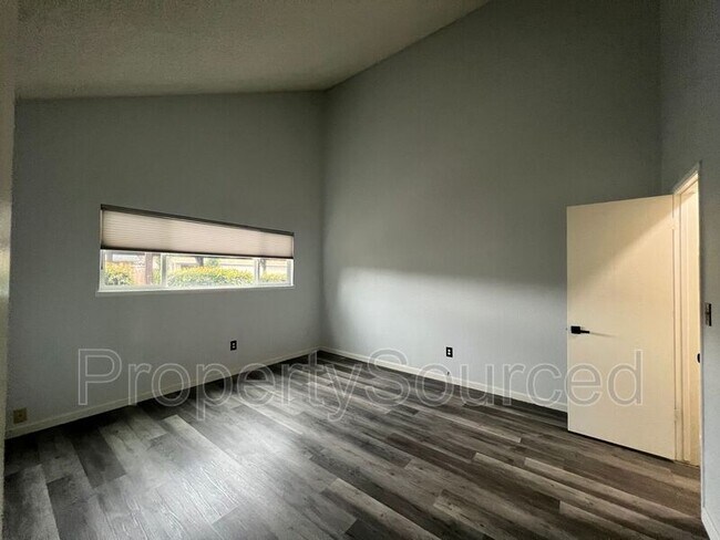 Building Photo - 1414 Pajaro Ave