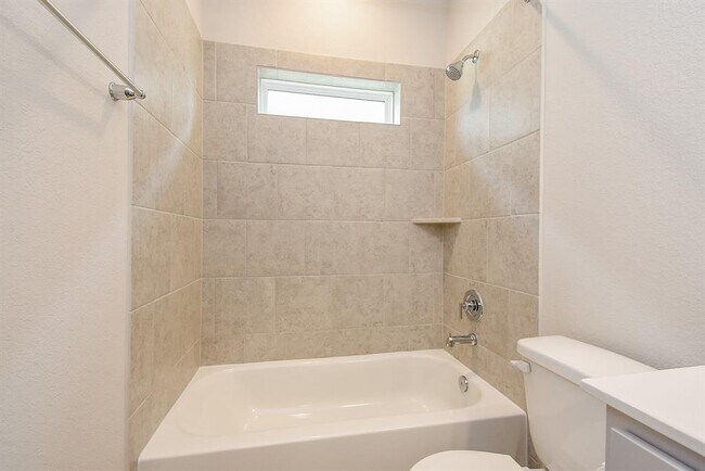Building Photo - 3024 Myrtle Sunset Dr