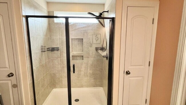 Building Photo - 3441 S Beaver Ln