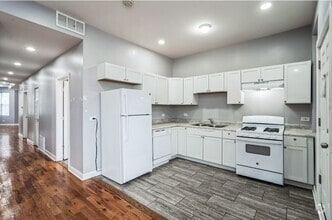 Building Photo - 1319 W Garfield Blvd
