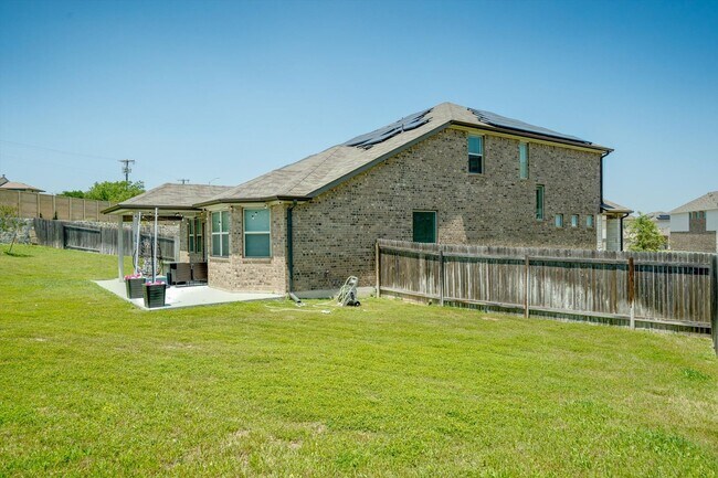 Building Photo - 2040 Hat Bender Lp