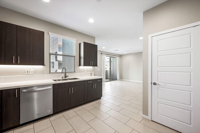 Building Photo - Affinity Rental