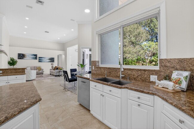 Building Photo - 16164 Bridlewood Cir