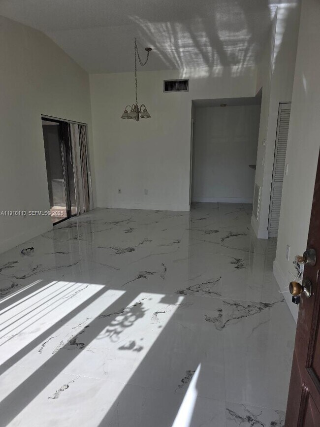 Building Photo - 7510 SW 153rd Pl