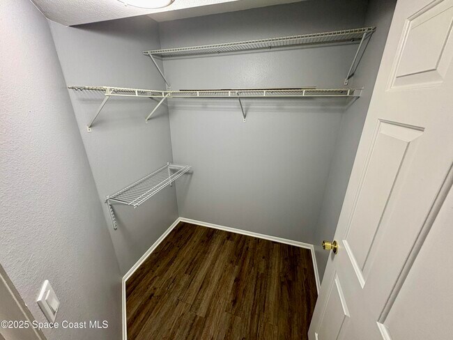 Building Photo - 1821 Long Iron Dr