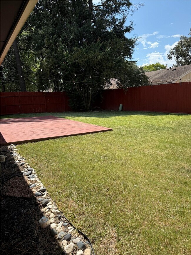 Building Photo - 2603 Shady Bayou Ln