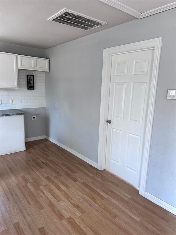 Building Photo - 8507 Lockwood Dr