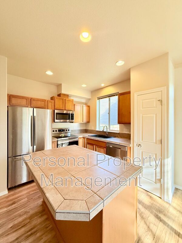 Building Photo - 13024 NE 26th St