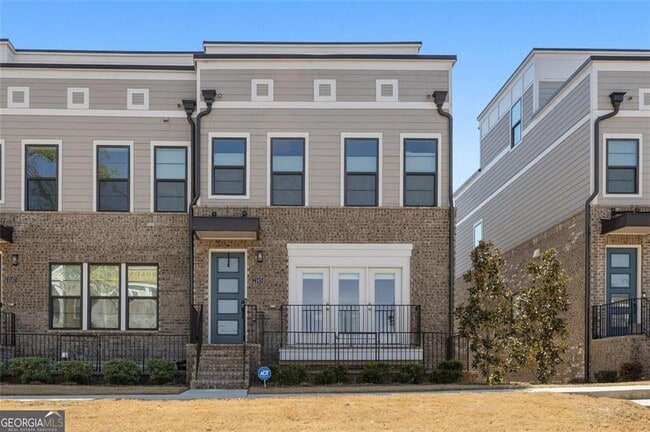 Building Photo - 2145 Burnside Dr NW