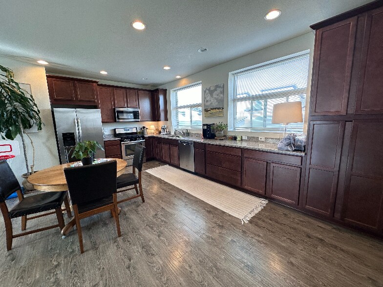 Building Photo - 10139 Belvedere Lp