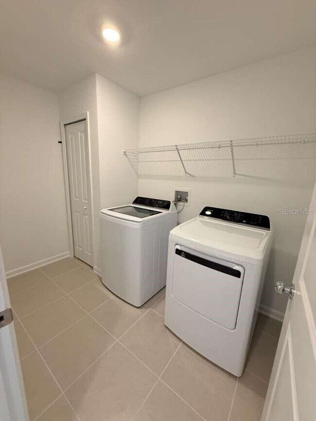 Building Photo - BRAND NEW home in beautiful Lake Wales