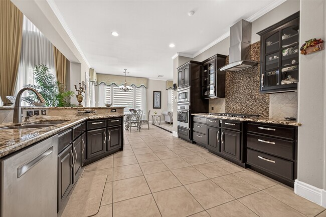 Building Photo - 5303 Fenwick Way Ct
