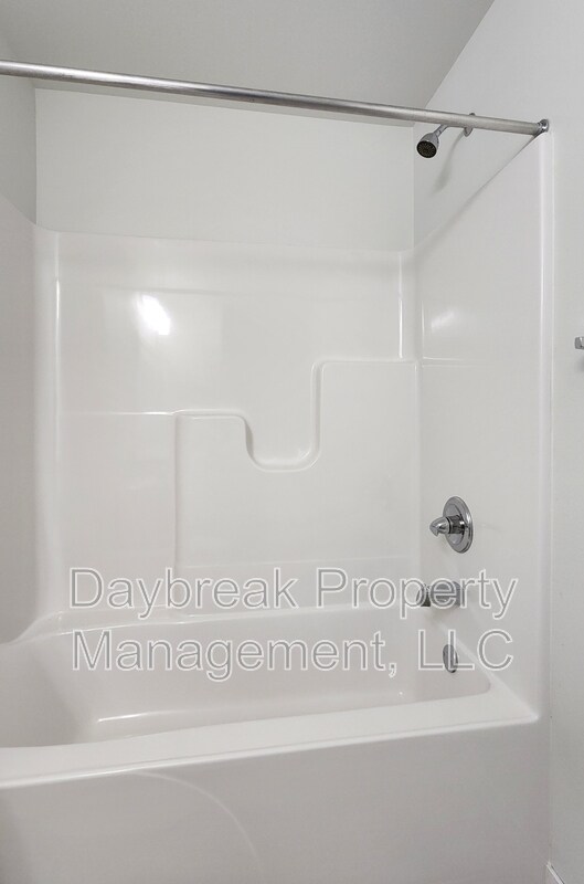 Building Photo - 2584 66th Ave S