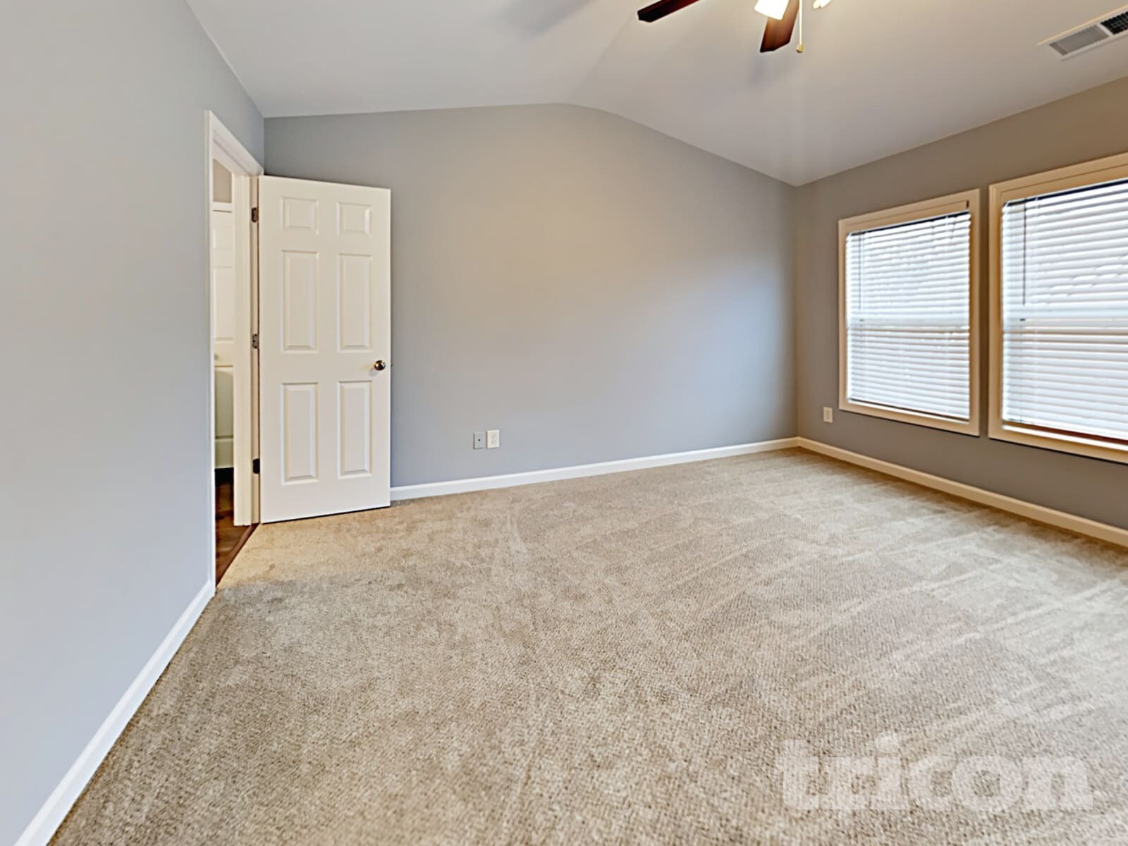 Building Photo - 205 Ledgewood Mill Way NE