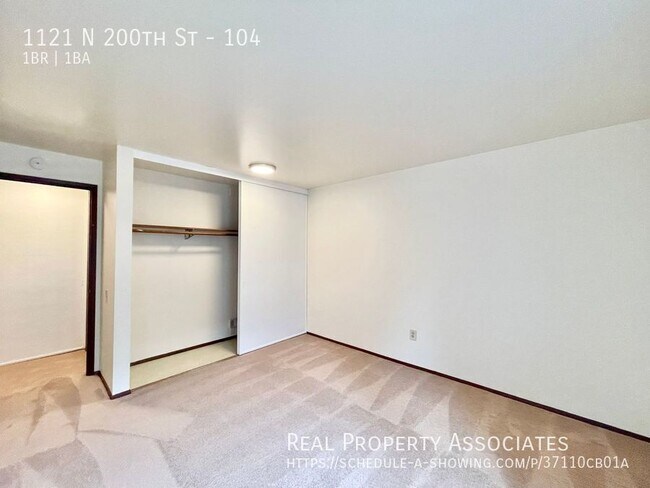 Building Photo - 1121 N 200th St