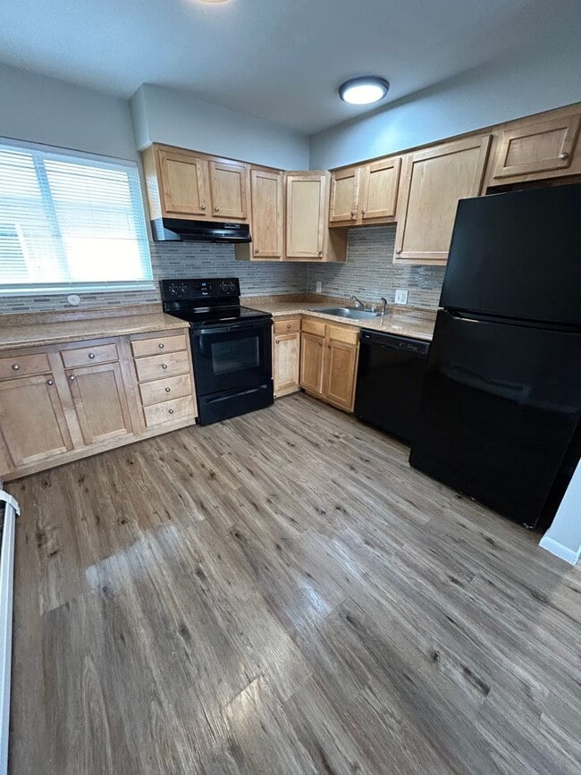 Building Photo - 4226 Forrest Hill Rd