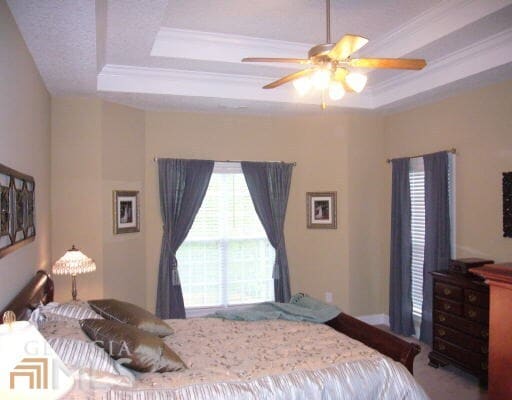 Building Photo - Great location, HOA community, swim/tennis...