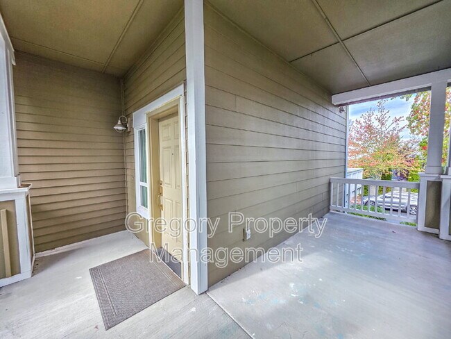 Building Photo - 2018 17th Ave NE