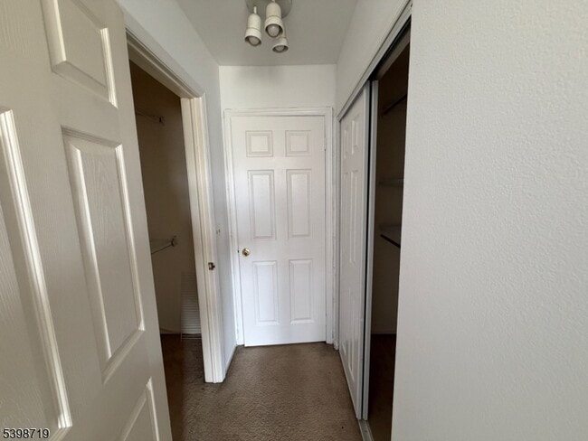 Building Photo - 94 Wescott Rd