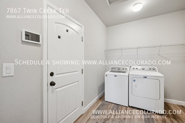 Building Photo - 7867 Twin Creek Terrace