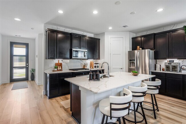 Building Photo - 638 Paisley Harbor Ct