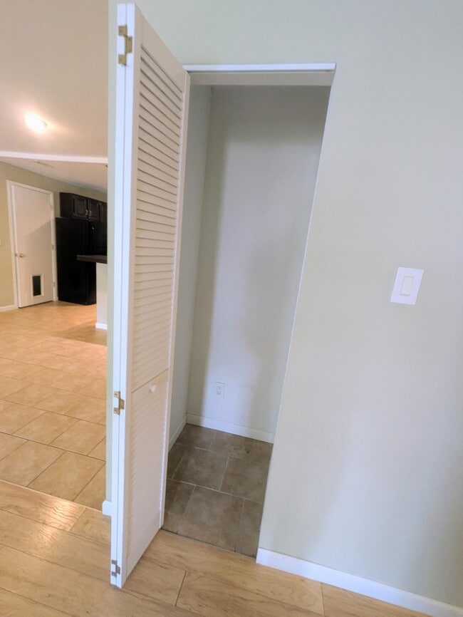 Building Photo - 4815 Baxter Ct