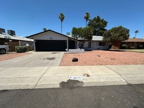 Building Photo - !!HALF OFF FIRST MONTH'S RENT!! Spacious 3 Bedroom 2 Bathroom Home!!!